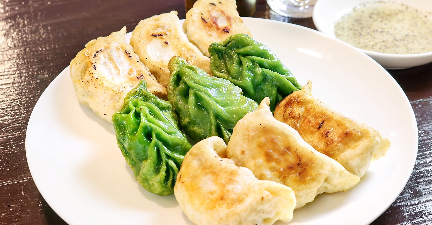 無添加餃子を楽しめるアットホームな居酒屋